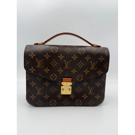 Louis Vuitton LOUIS VUITTON METIS Monogram Handbag