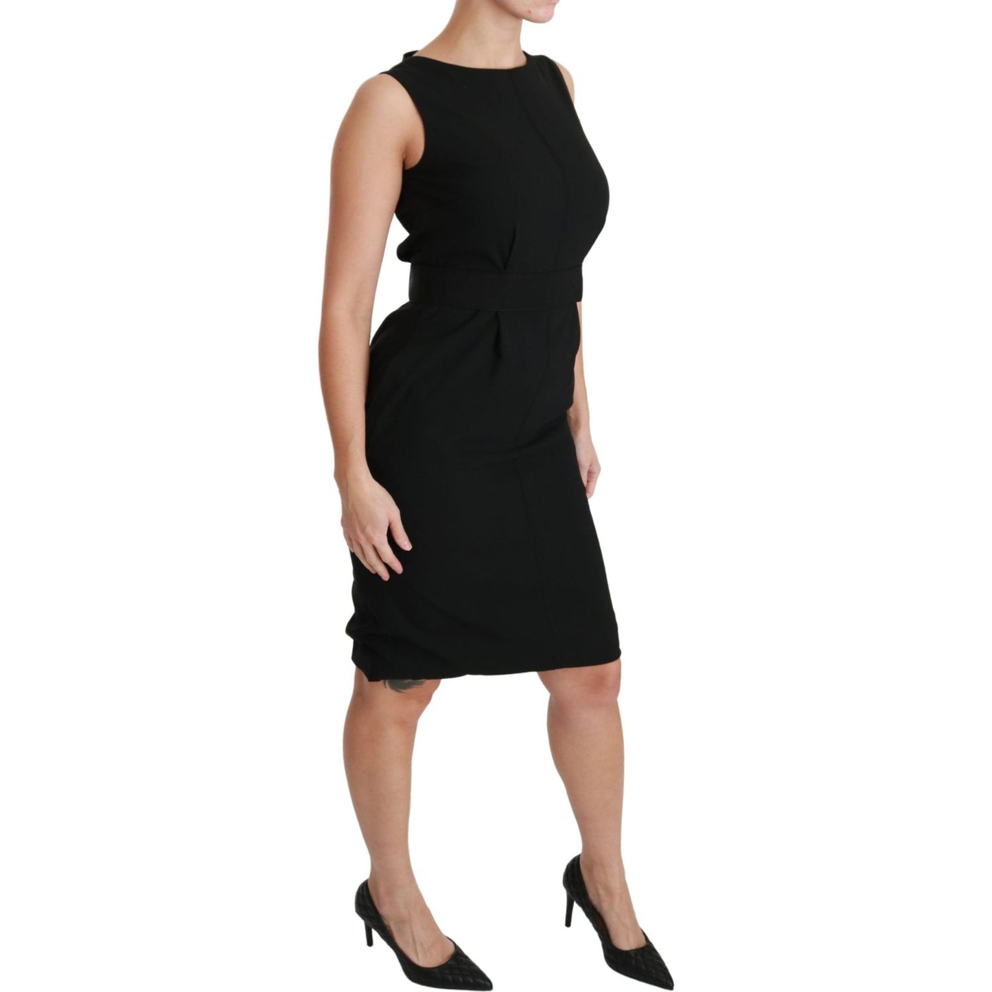 Elegant Knee-Length Sheath Dress in Black