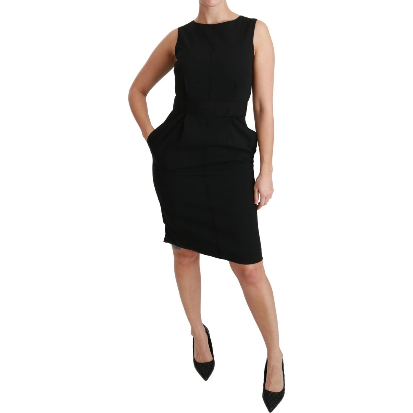 Elegant Knee-Length Sheath Dress in Black