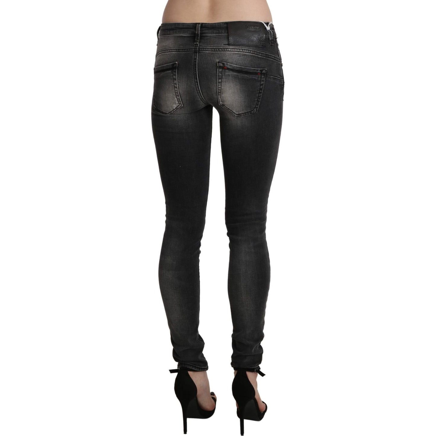 Sleek Low Waist Skinny Denim in Black Wash