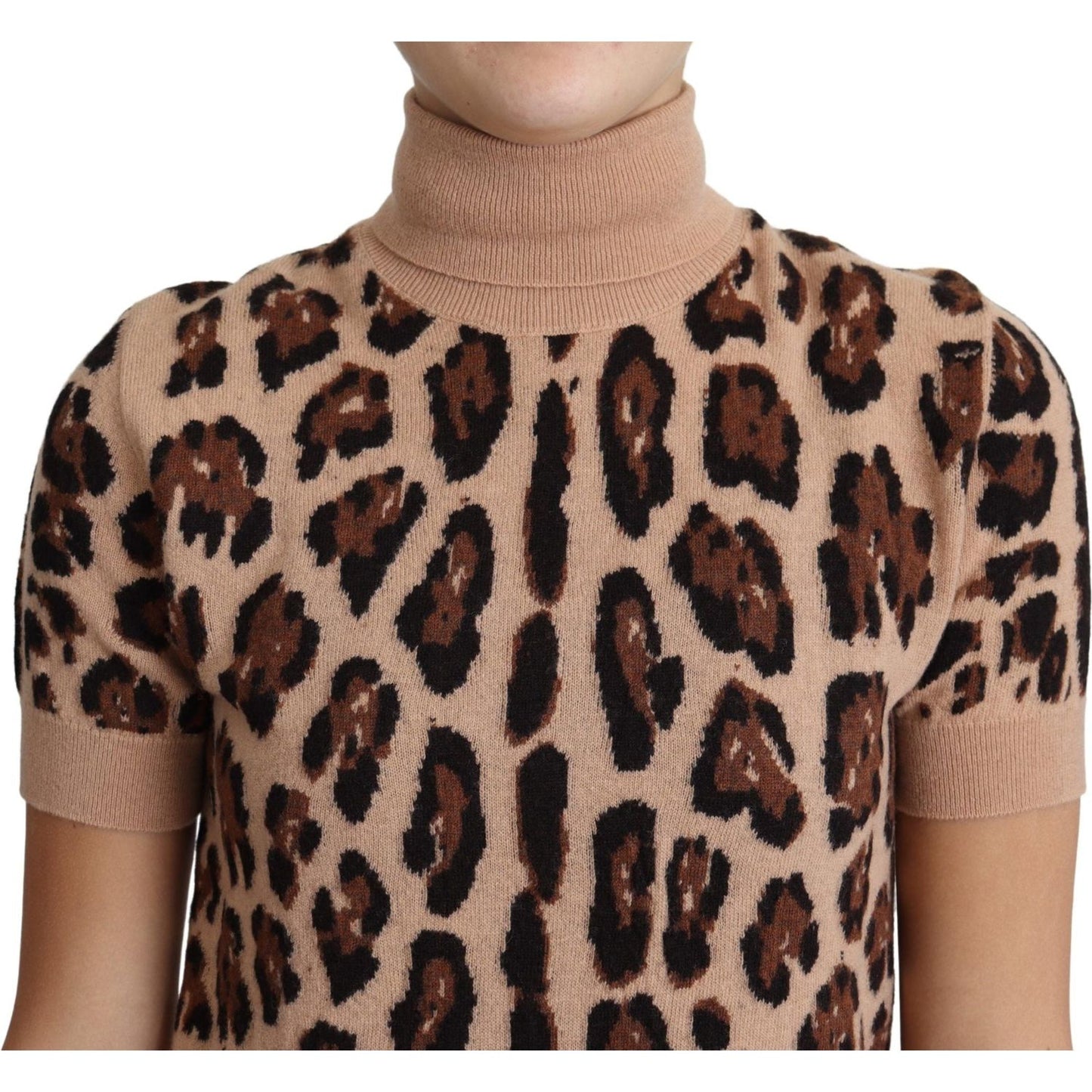 Elegant Leopard Print Wool Turtleneck Top