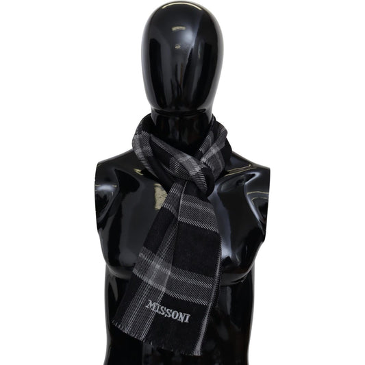 Elegant Woolen Striped Scarf