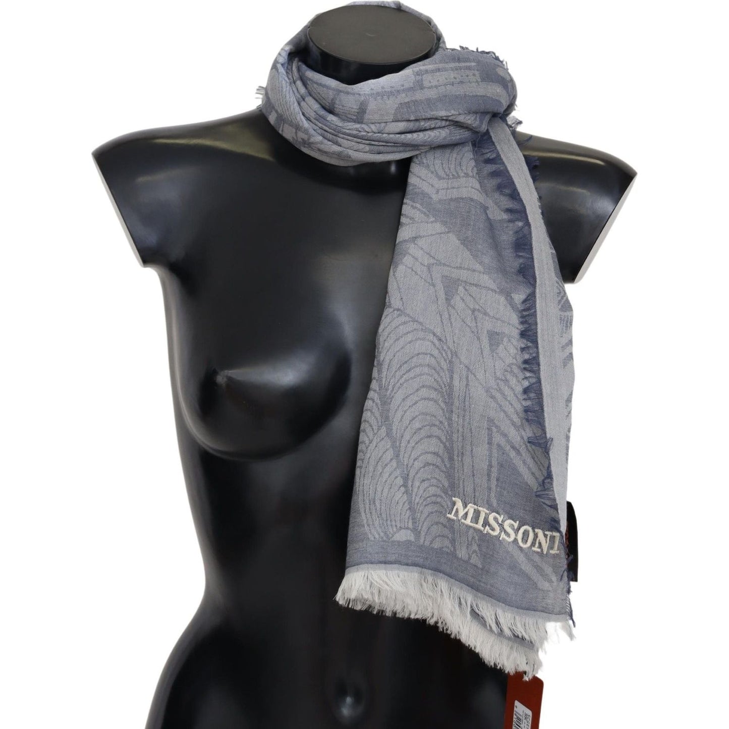 Elegant Cashmere Fringed Scarf in Gray