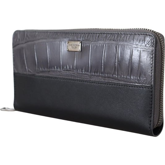 Elegant Textured Leather Zip-Around Wallet