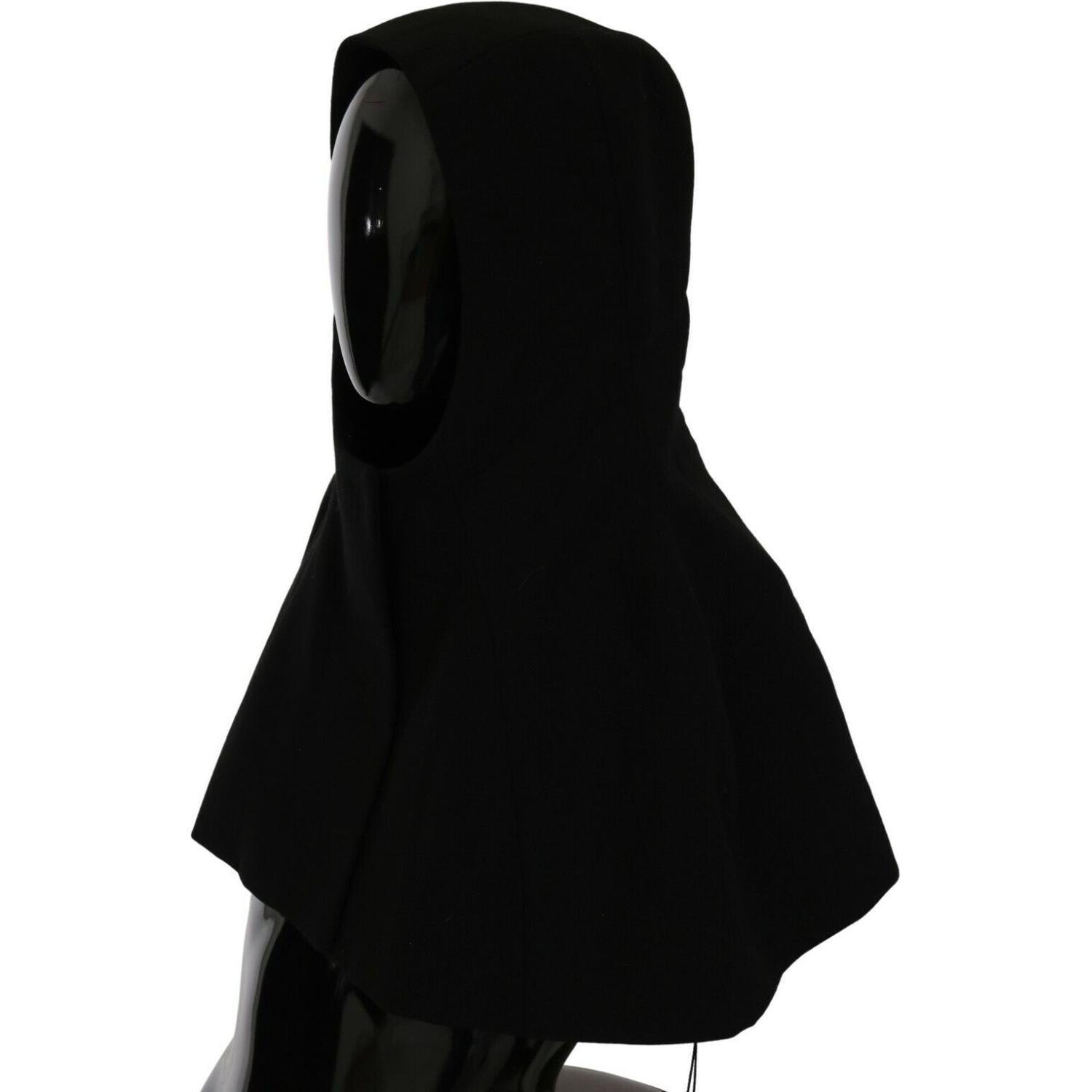 وشاح أنيق أسود اللون بغطاء رأس من دولتشي آند غابانا