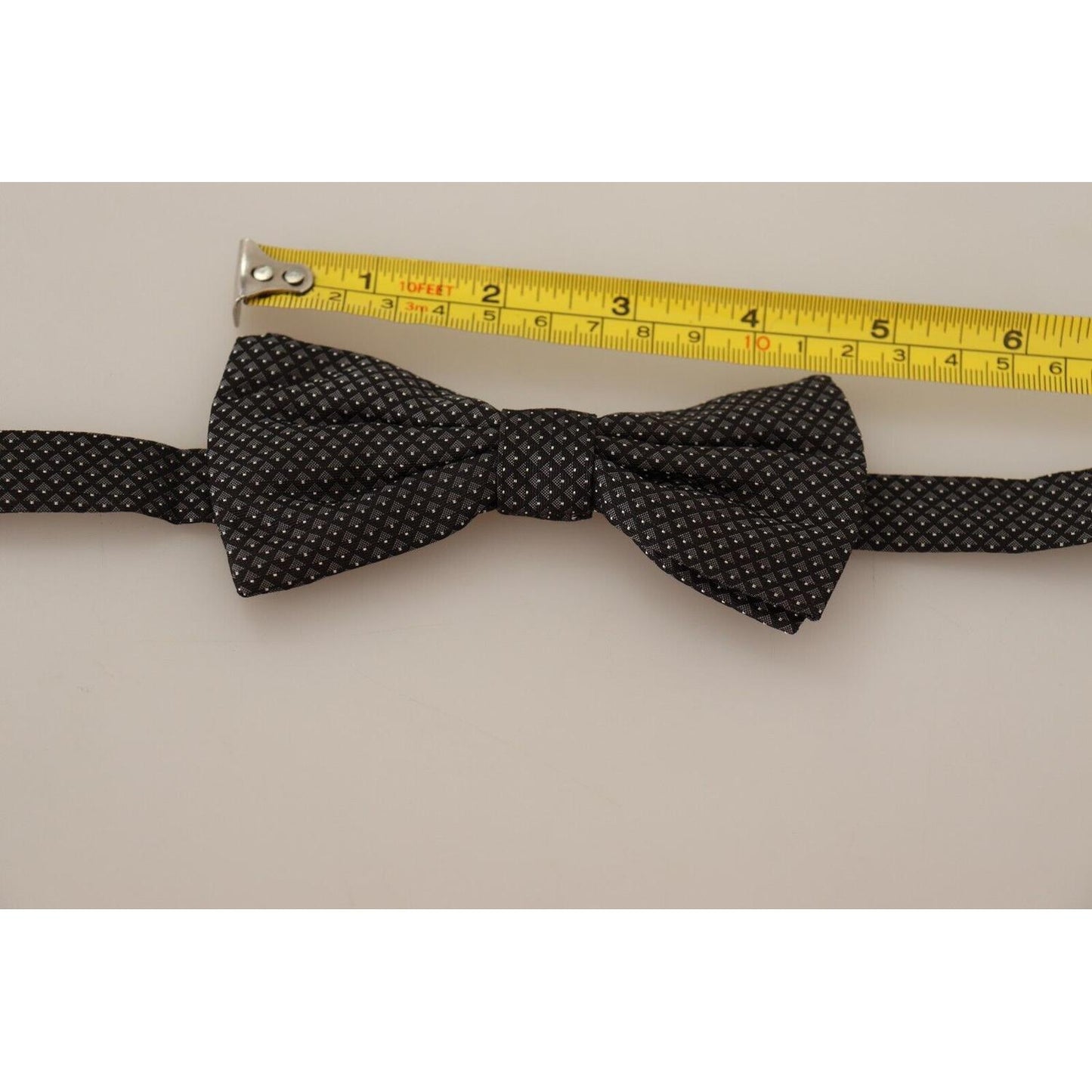 Elegant Silk Patterned Bow Tie