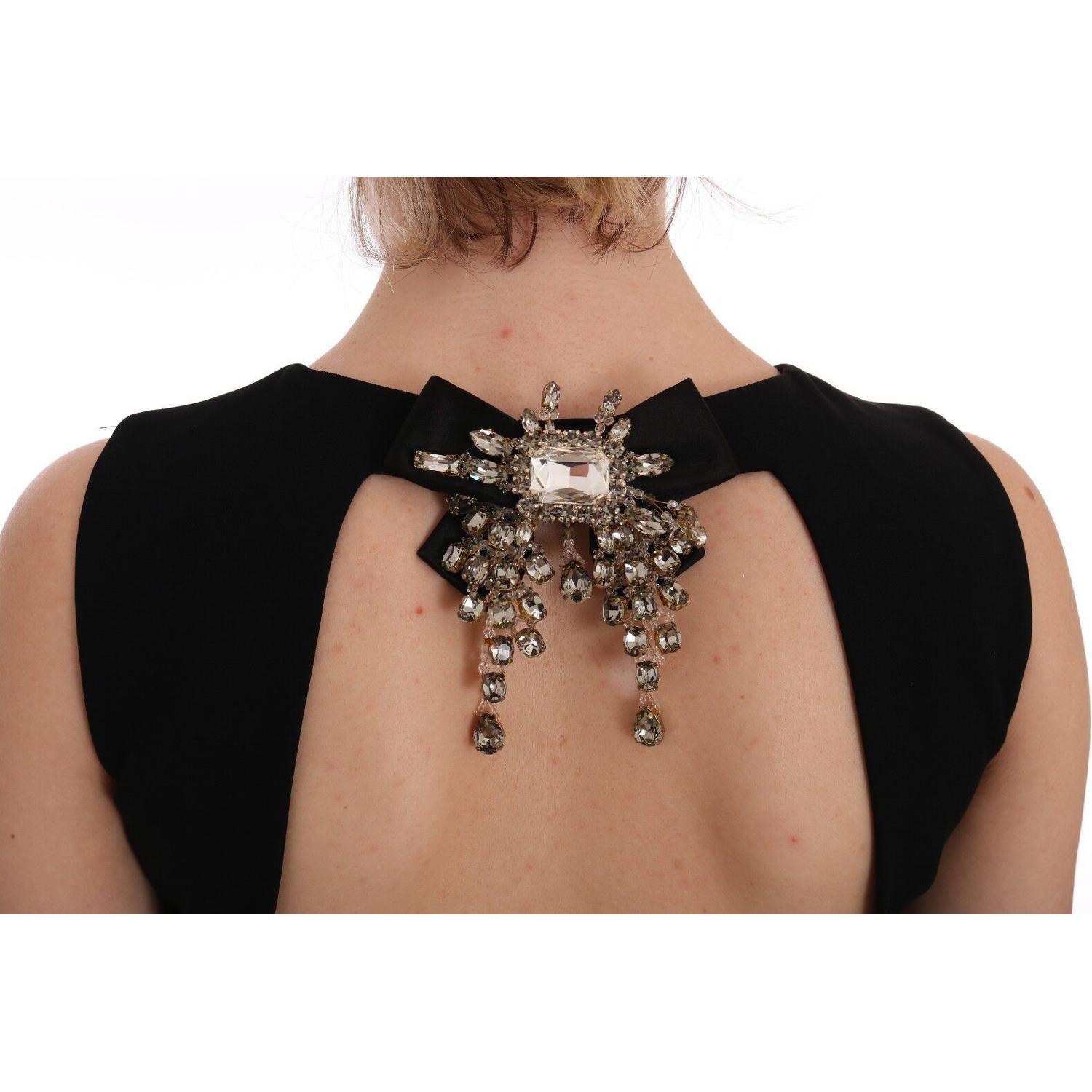 فستان دولتشي آند غابانا الأنيق ذو الأكمام الطويلة والكريستال