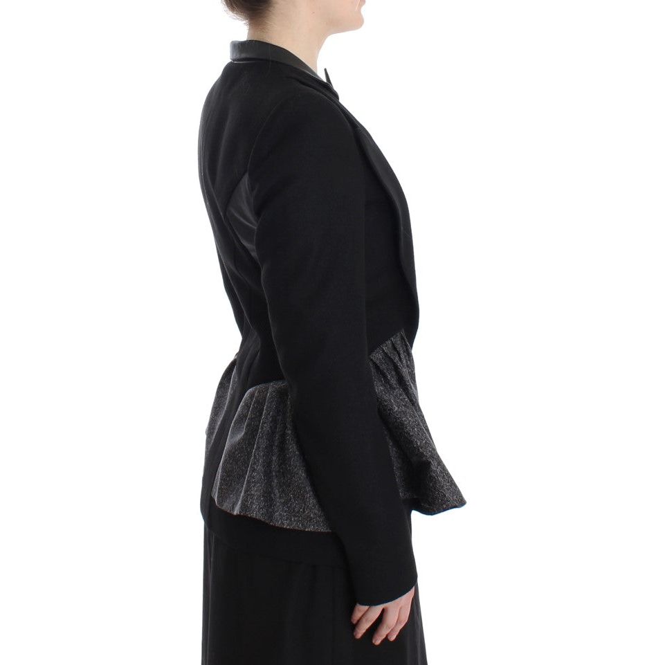 Elegant Monochrome Zippered Blazer Jacket