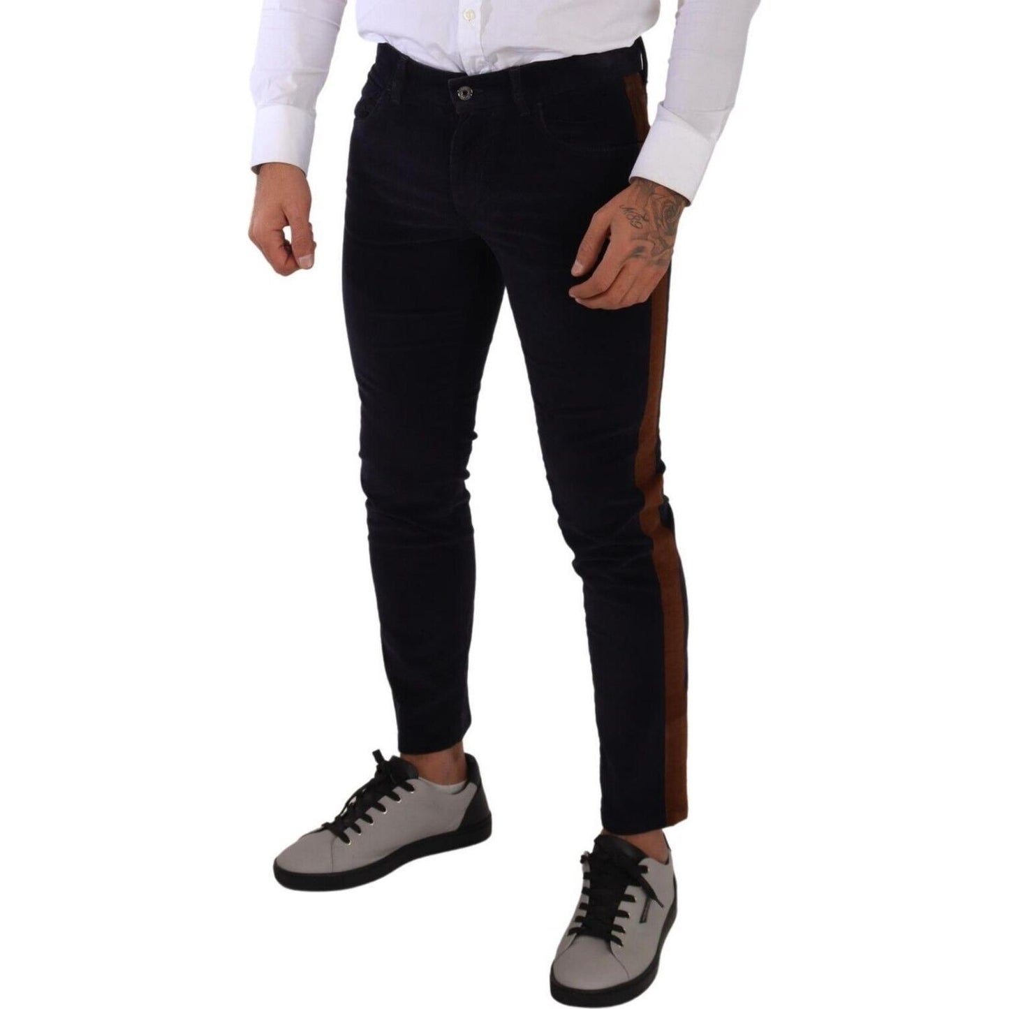 Elegant Slim Fit Denim for the Modern Man