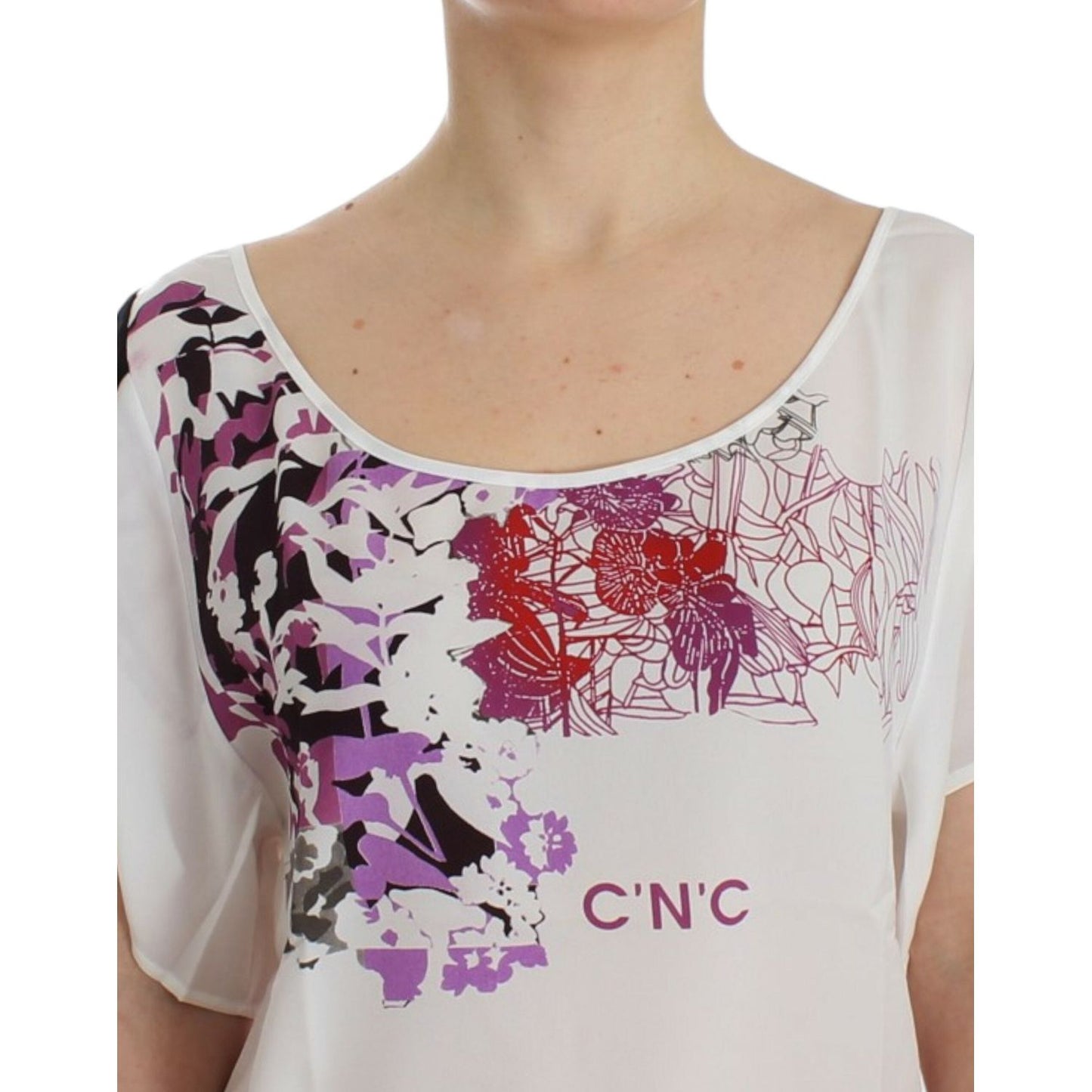 Costume National Chic White V-Neck Motive Print Tee white-motive-print-blouse