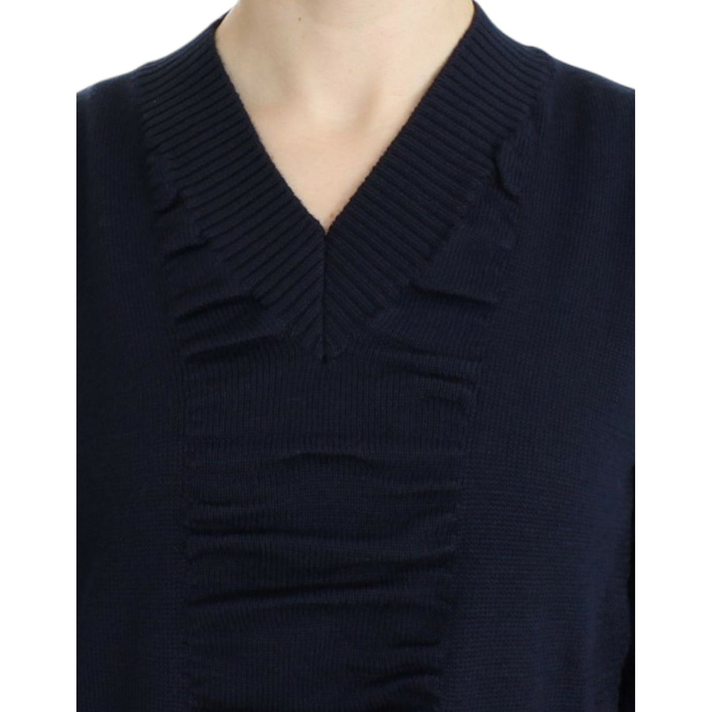 Costume National Elegant V-Neck Lightweight Sweater dark-blue-v-neck-wool-sweater