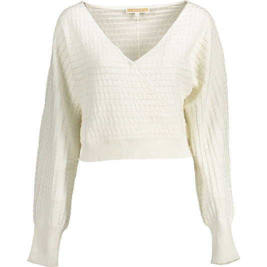 Chic White Long-Sleeved V-Neck Shirt