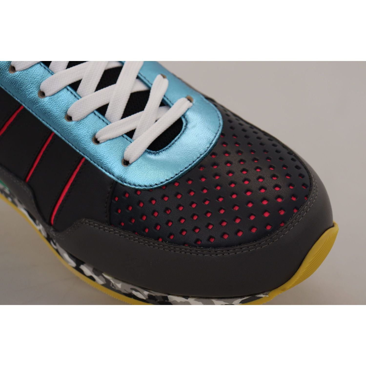 حذاء رياضي منخفض الساق من مزيج الجلد متعدد الألوان من دولتشي آند غابانا