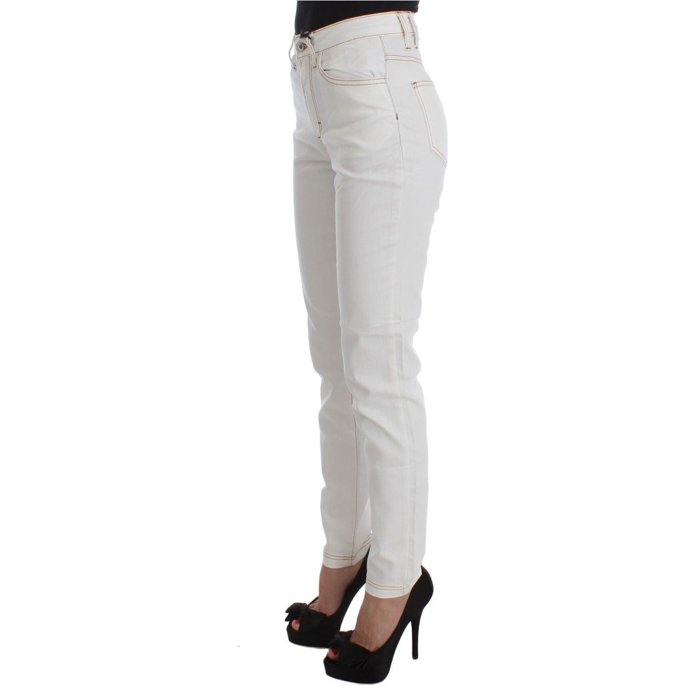 Chic White Slim Fit Denim