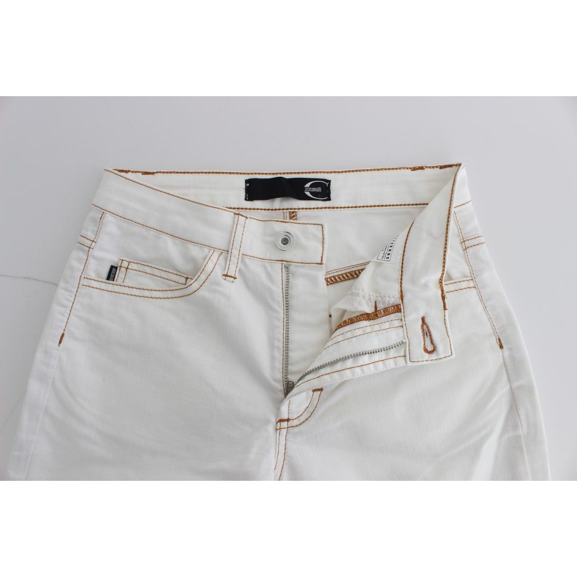 Chic White Slim Fit Denim