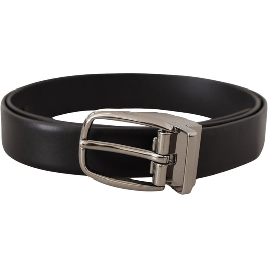 Elegant Leather Belt with Metal Buckle