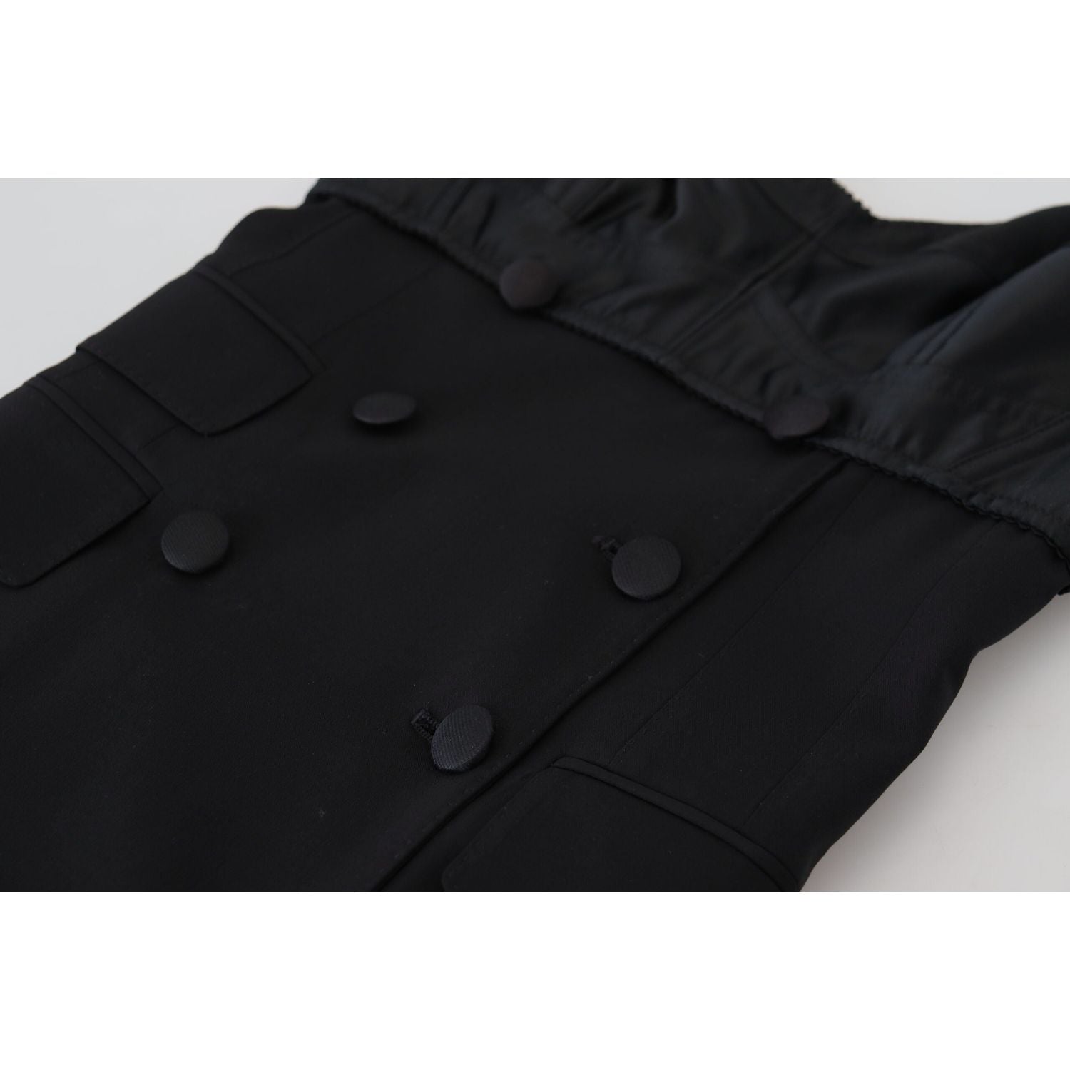 فستان قصير أنيق أسود اللون من دولتشي آند غابانا بتصميم A-line