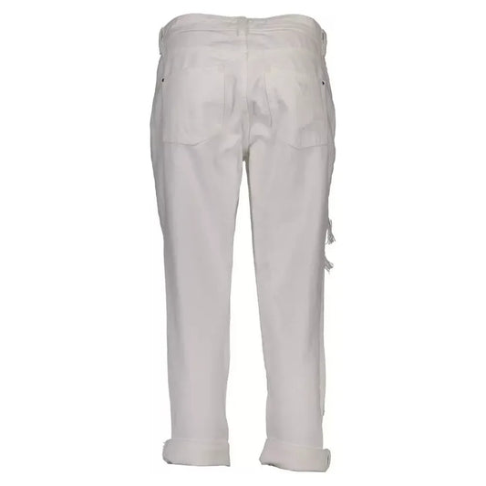 Chic White Distressed Denim Enchantress