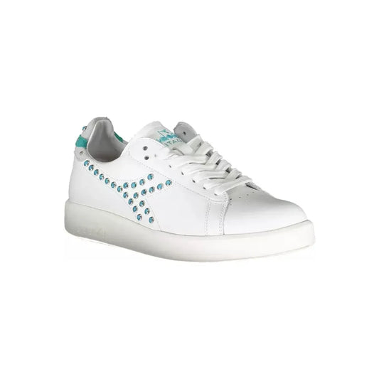 Chic White Lace-up Sneakers with Contrasting Accents