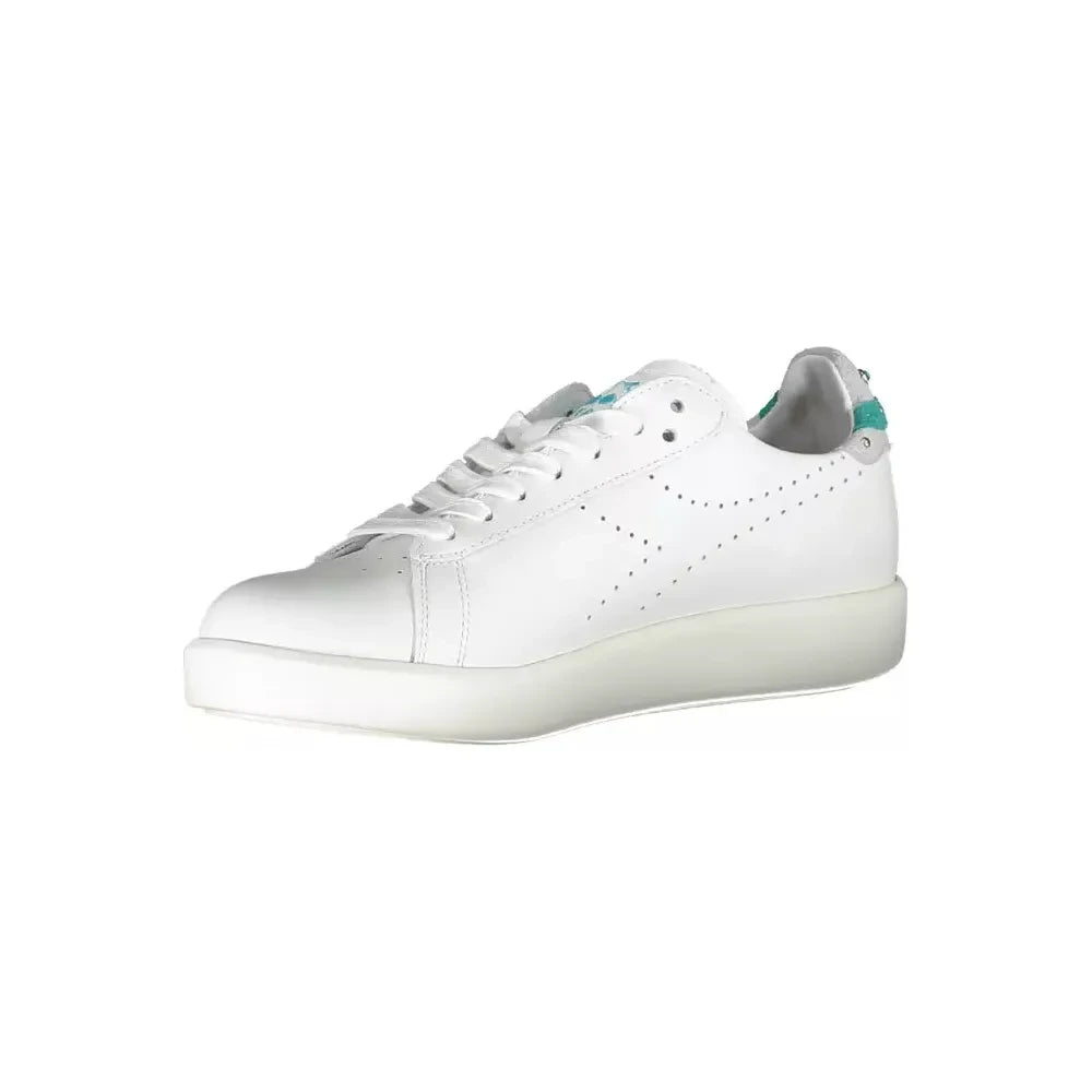 Chic White Lace-up Sneakers with Contrasting Accents