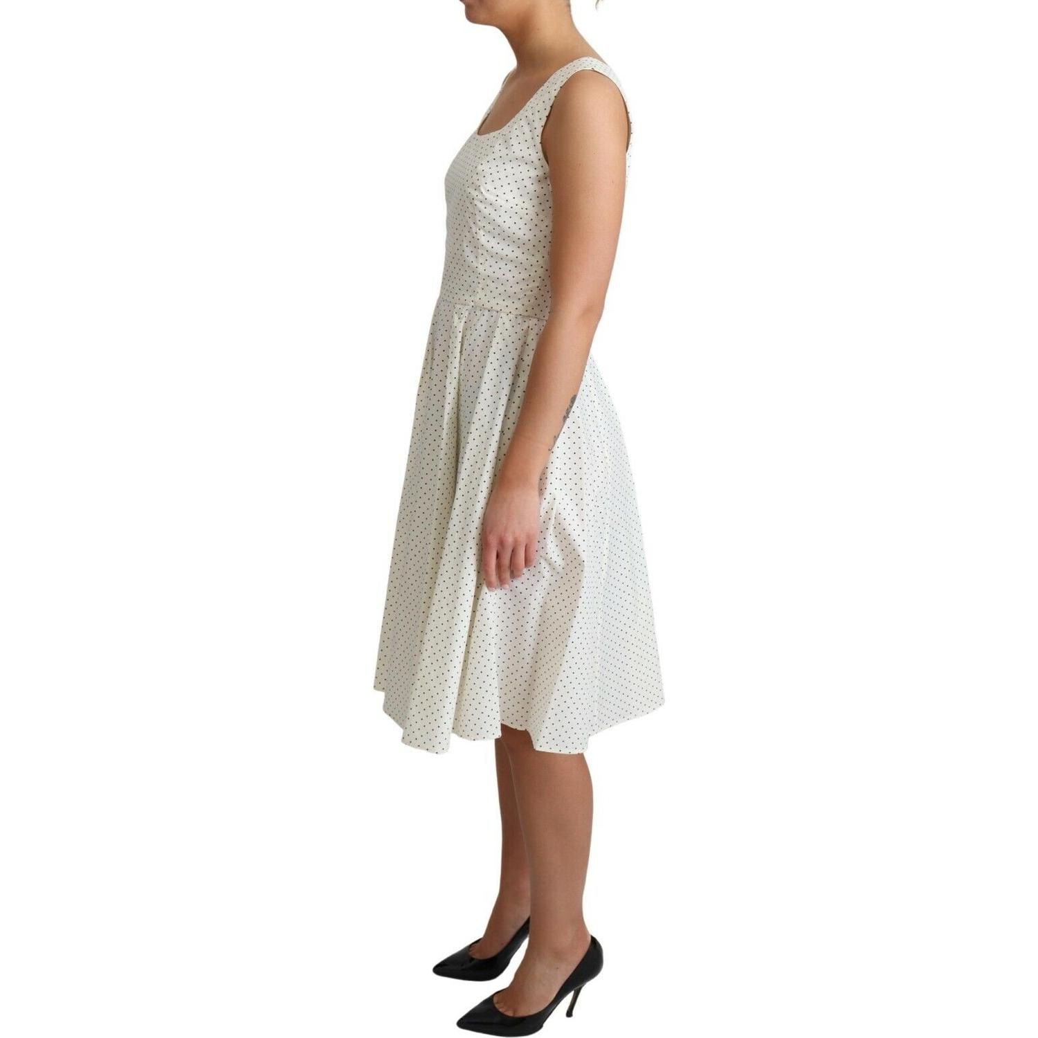 فستان دولتشي آند غابانا الأنيق بدون أكمام وبتصميم منقط