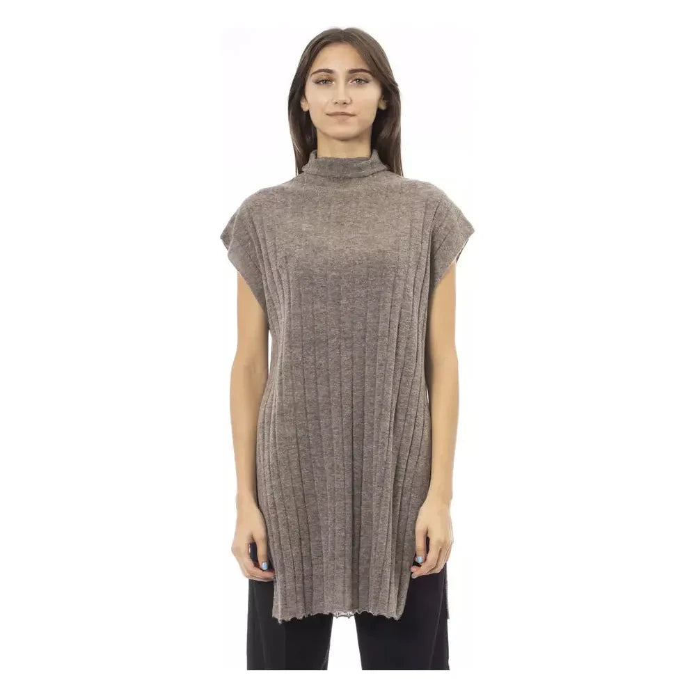 Chic Alpaca Blend Turtleneck Sweater with Side Slits