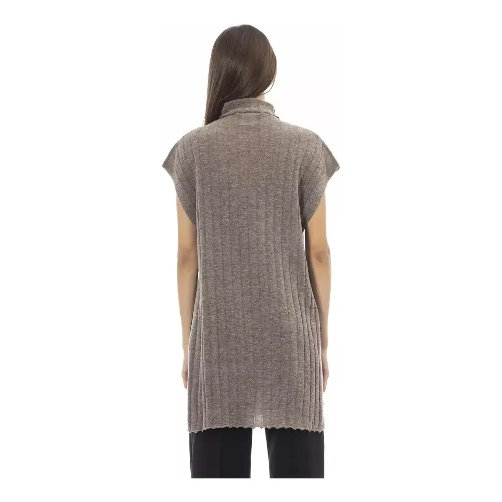 Chic Alpaca Blend Turtleneck Sweater with Side Slits