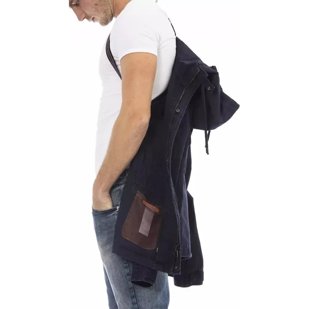 Front view with bag zipped and handles upright.