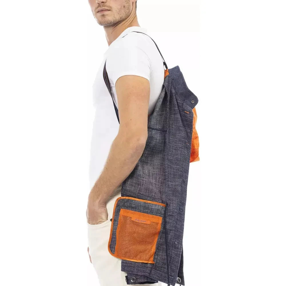 Front view with bag zipped and handles upright.