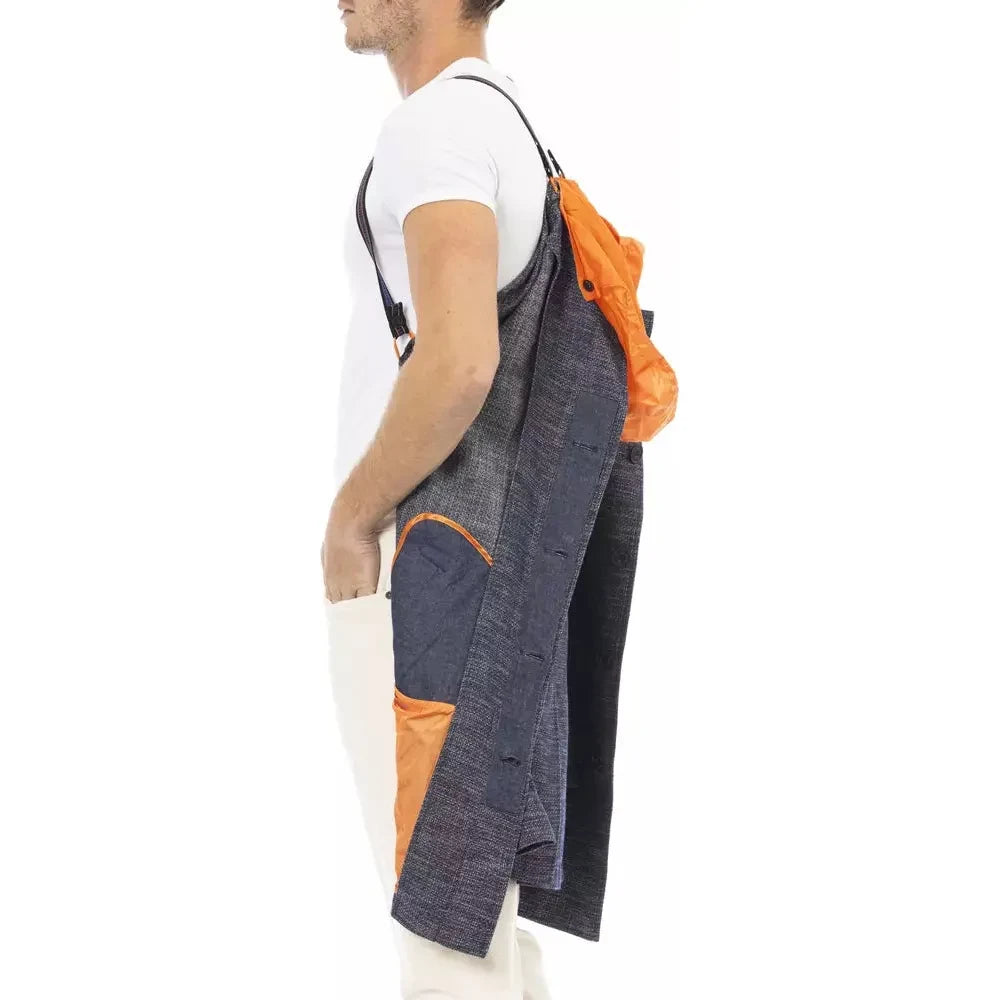 Front view with bag zipped and handles upright.