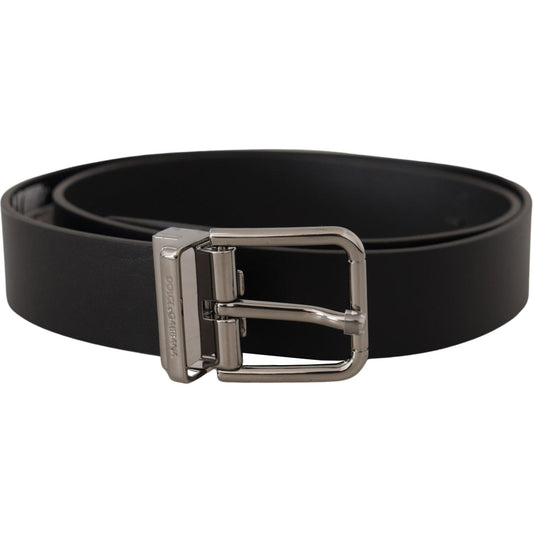 Sleek Black Leather Belt with Metal Buckle