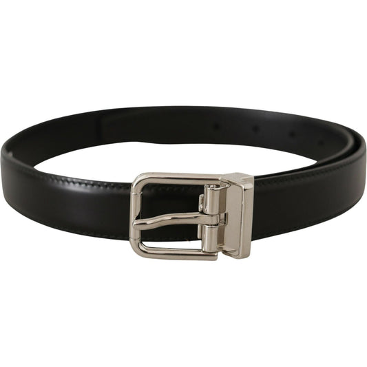 Sleek Black Leather Belt with Metal Buckle