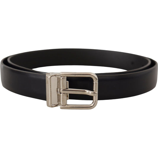 Elegant Leather Belt with Metal Buckle