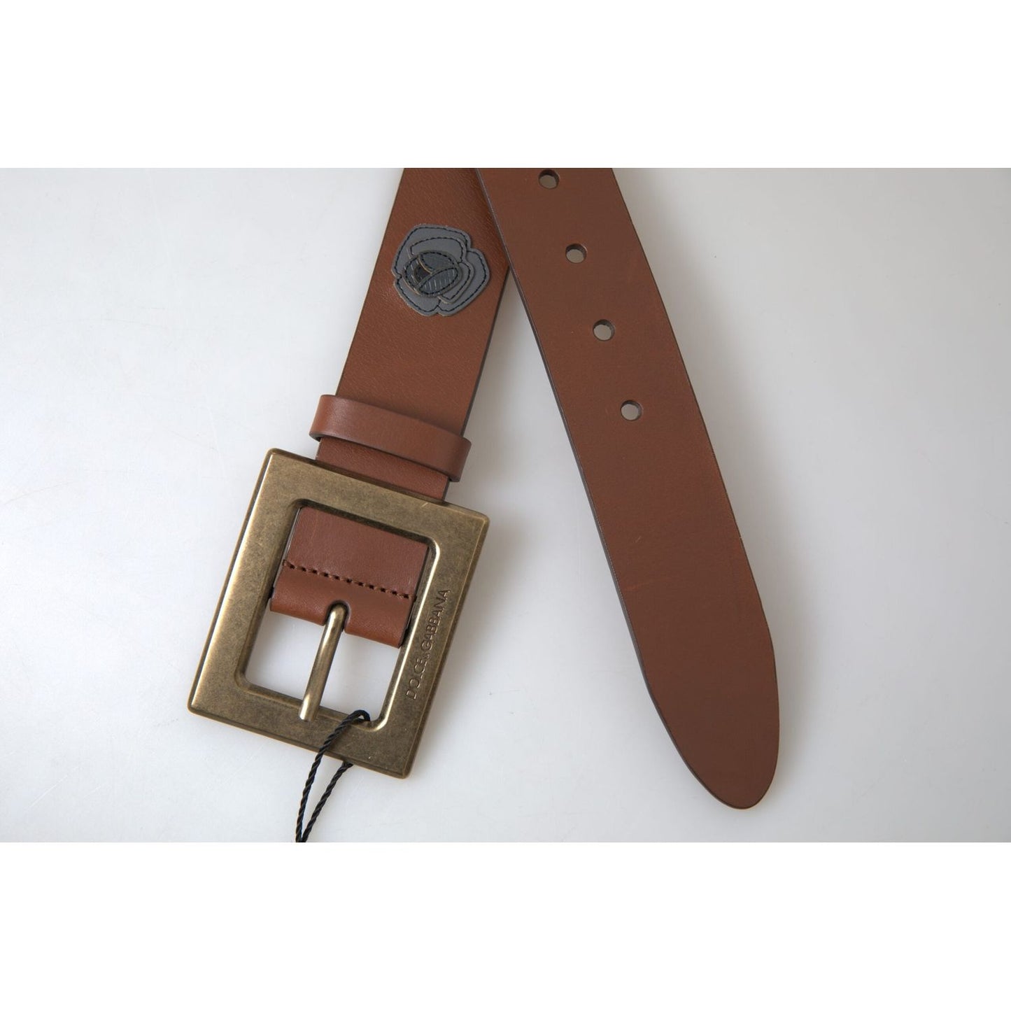 Elegant Leather Belt with Metal Buckle