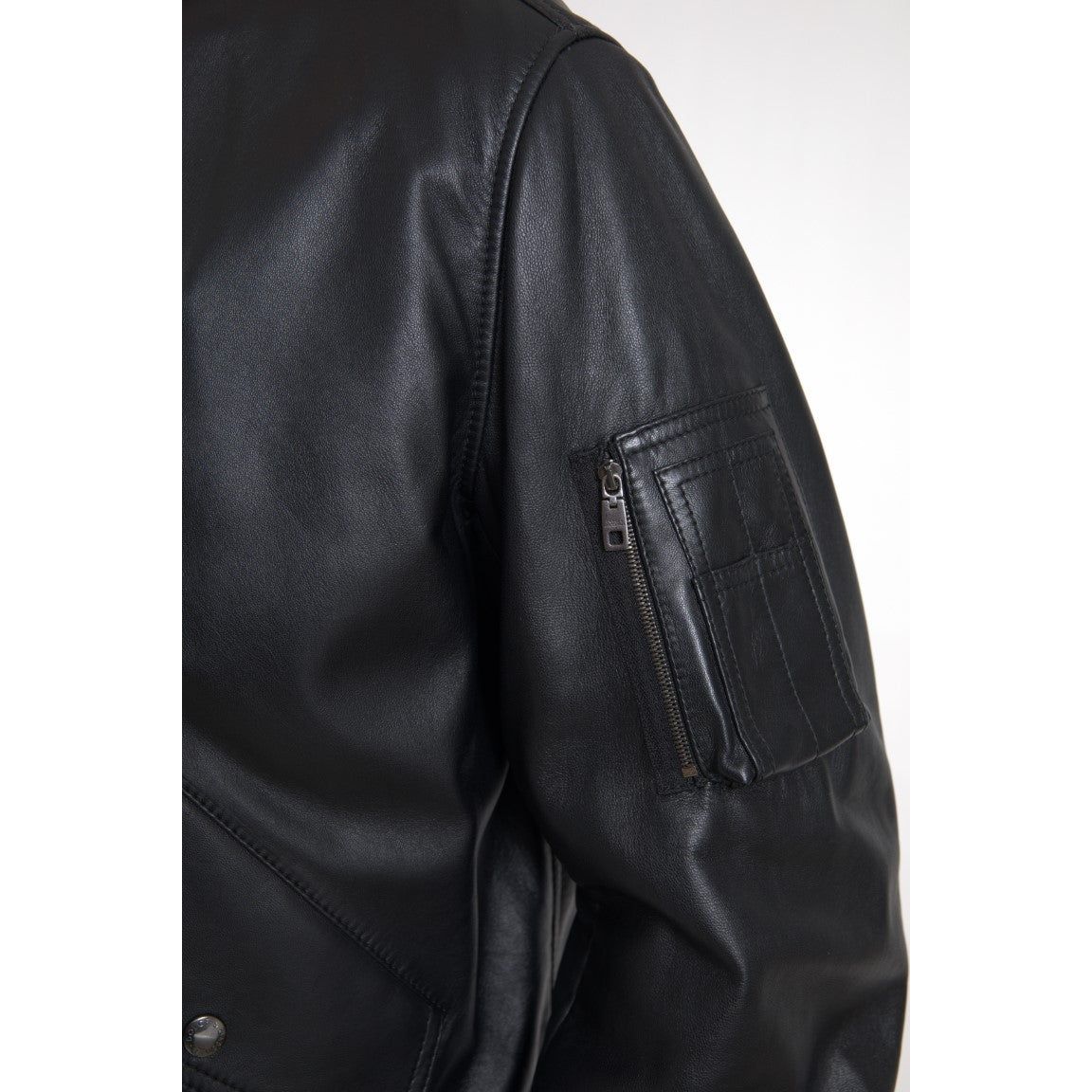 Elegant Black Leather Bomber Jacket