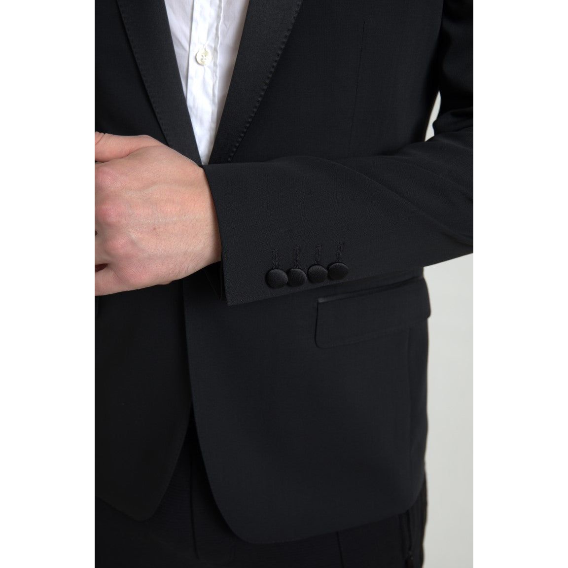 Chic Slim Fit Virgin Wool Blazer