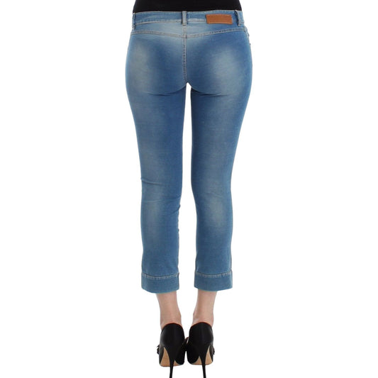 Chic Blue Capri Jeans for Elegant Summers