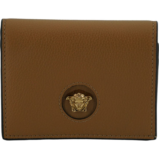 Elegant Compact Leather Wallet in Brown