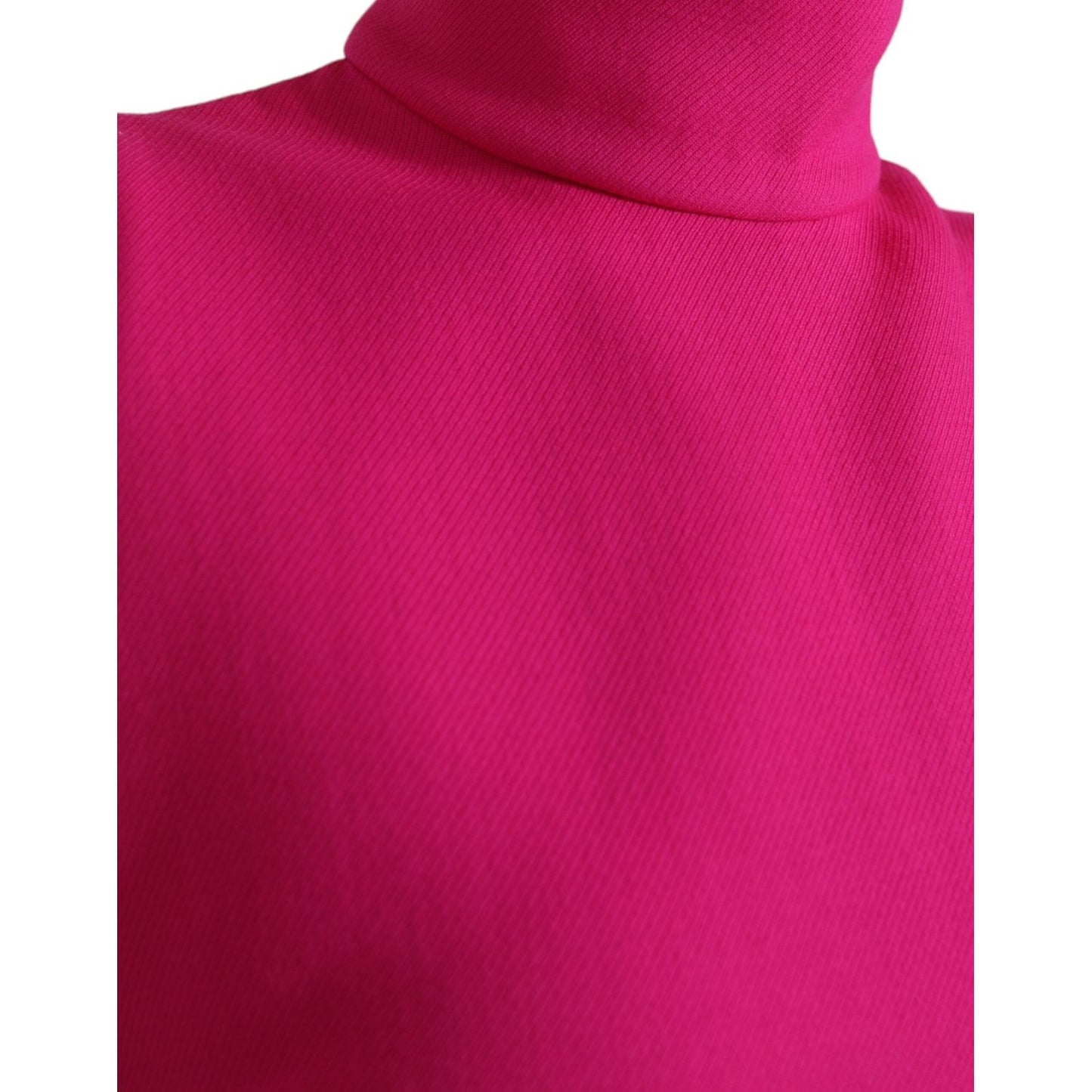 Elegant Pink Turtleneck Sleeveless Wool Top