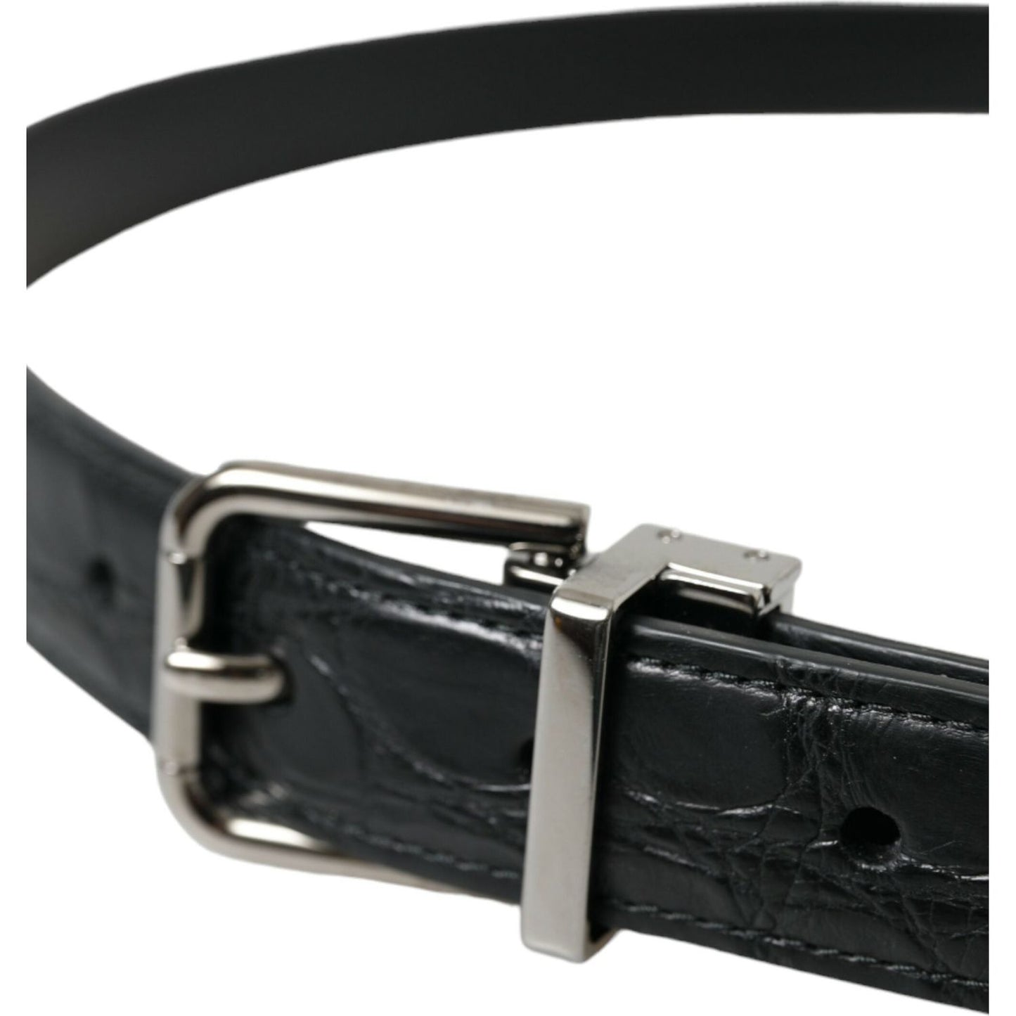 Elegant Leather Belt with Metal Buckle