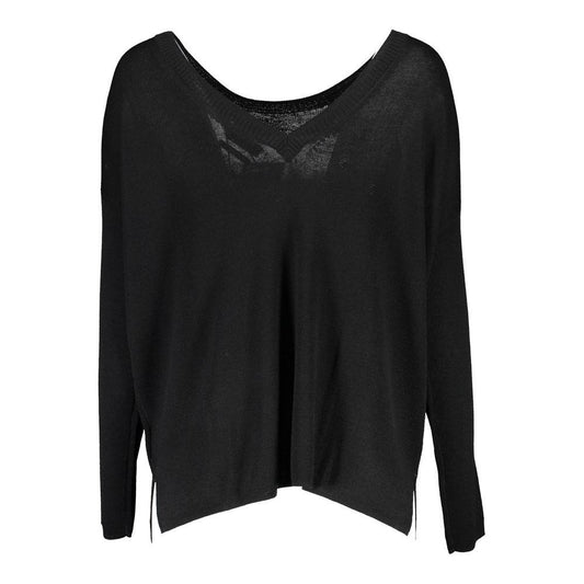 Elegant Black Wool Sweater with Round Neck