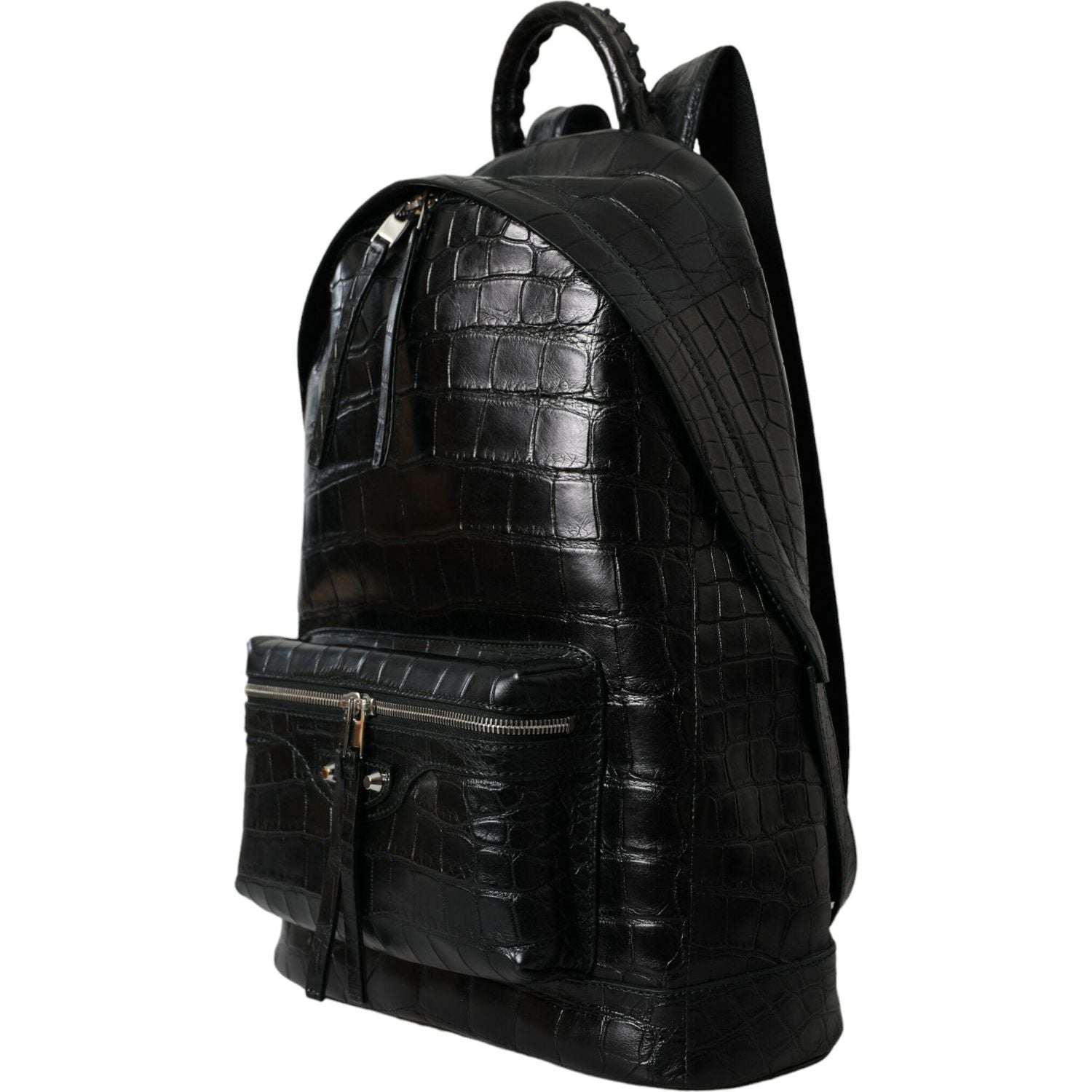 Front view with bag zipped and handles upright.