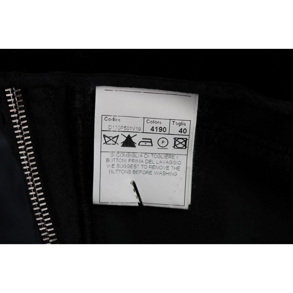 بنطال Ermanno Scervino Slim Fit قصير باللون الأسود الأنيق