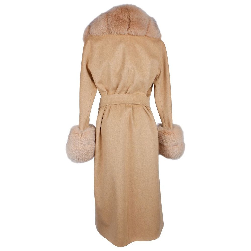 Elegant Beige Wool Coat with Fox Fur Trim