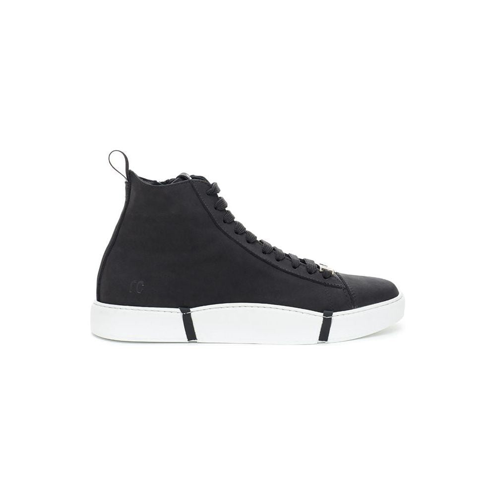 Elegant Suede Sneakers in Chic Black