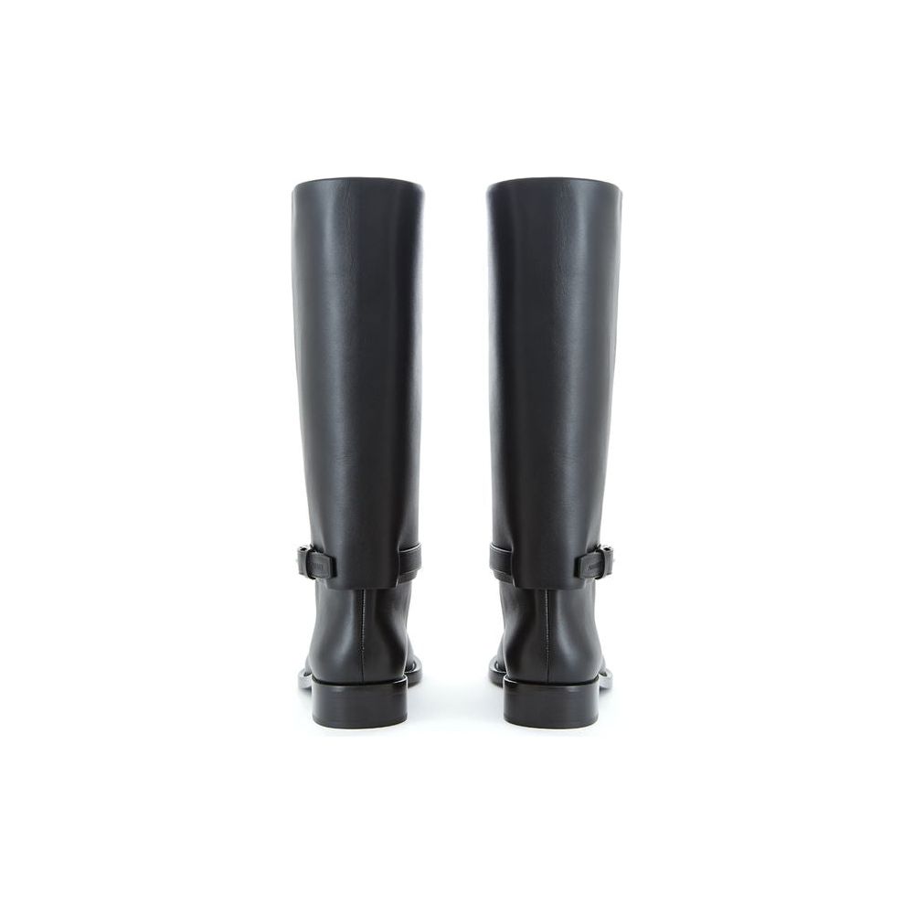 Elegant Leather Boots in Timeless Black