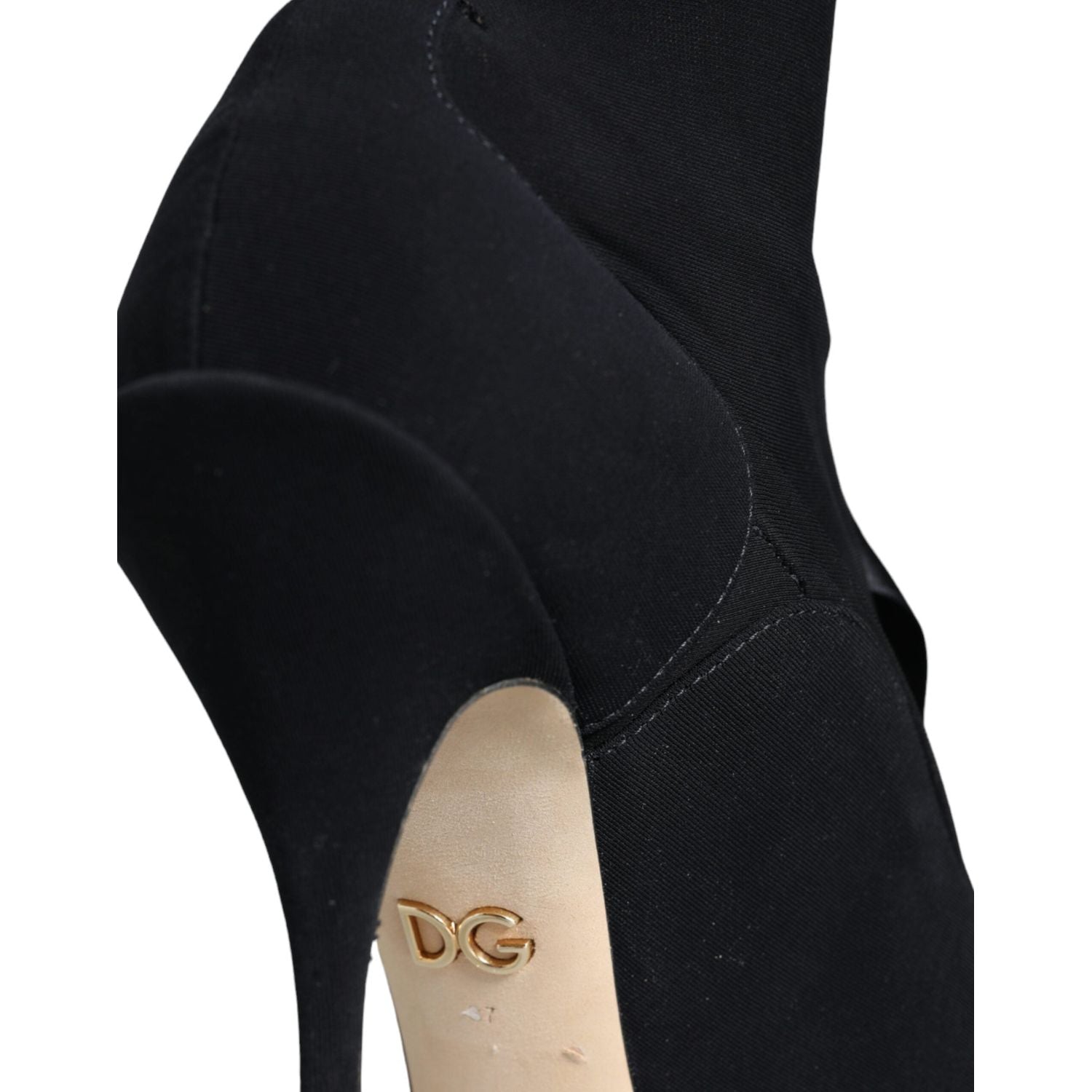 حذاء دولتشي آند غابانا أسود بكعب ستيليتو يصل إلى منتصف الساق