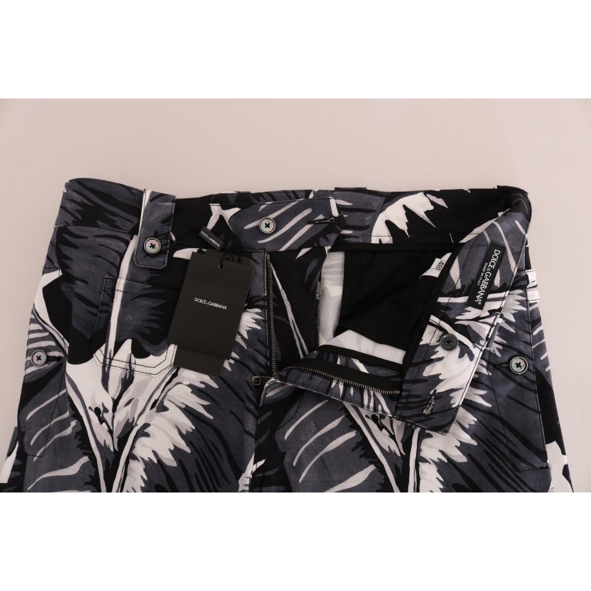 Dolce & GabbanaElegant Capri Casual Pants in Banana Leaf PrintMcRichard Designer Brands£349.00