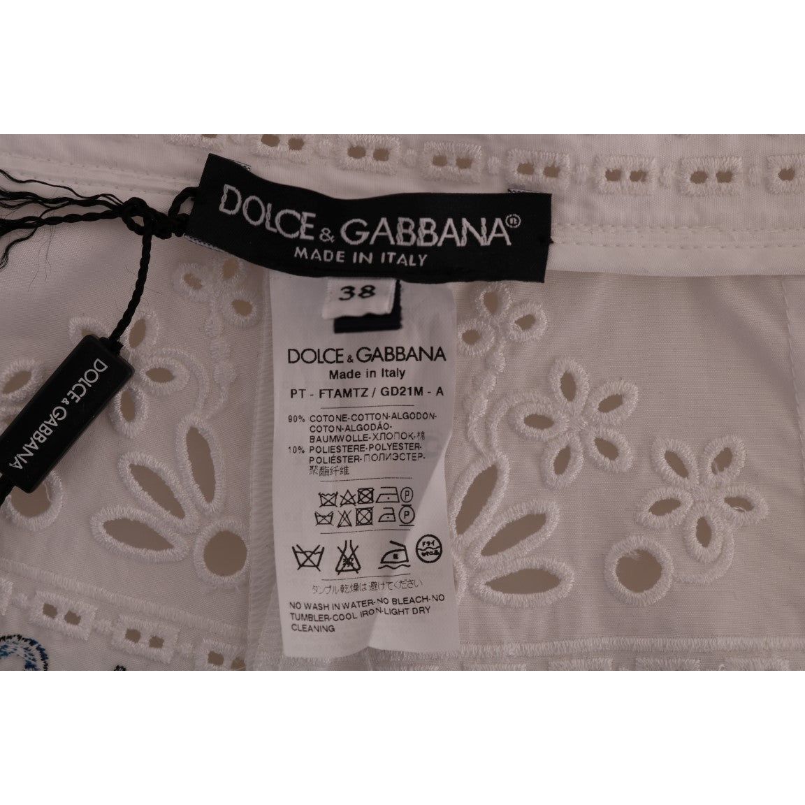 Majolica Embroidered Capri Elegance