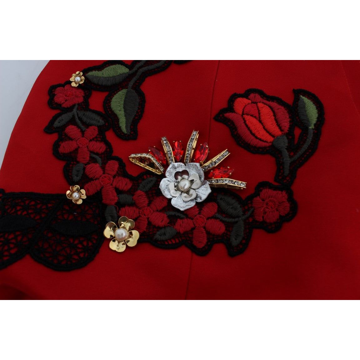Dolce & Gabbana Ravishing Red Silk Embroidered Shorts red-silk-crystal-roses-shorts-1
